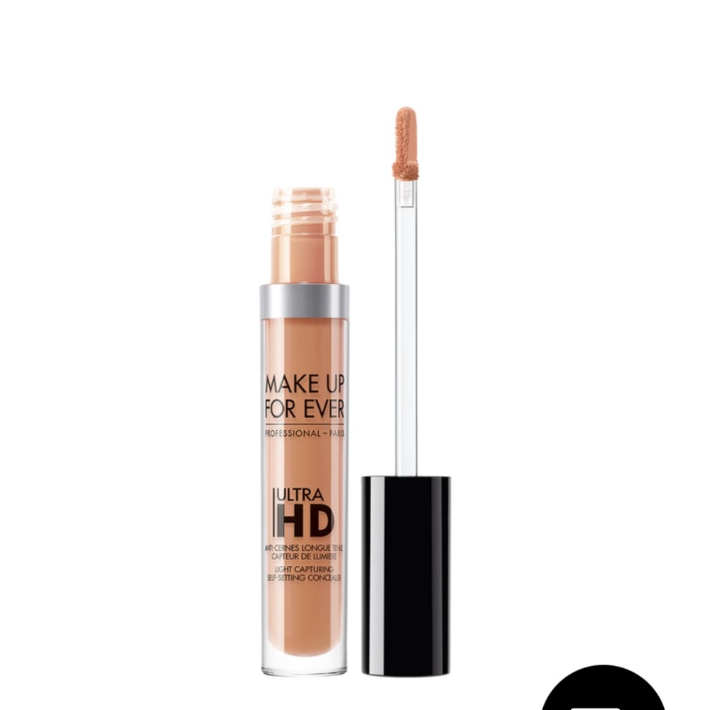 Makeup Forever Ultra HD concealer in shade 42- caramel.